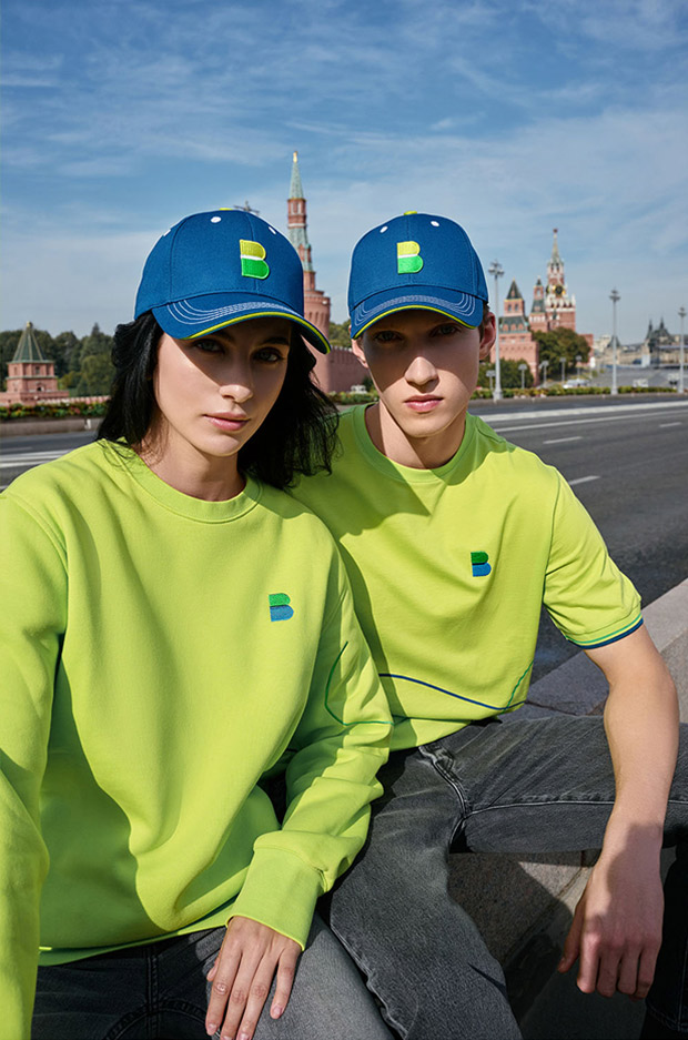 В хорошей компании мерч